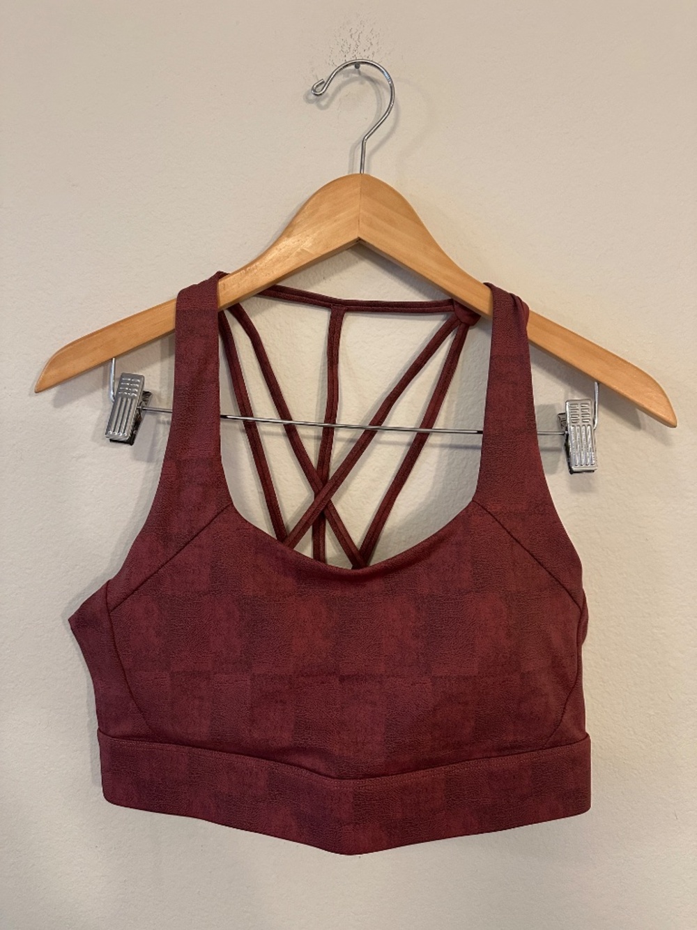 ZYIA Active Burgundy Textured Strappy Crossback Sports Bra Women's Size L